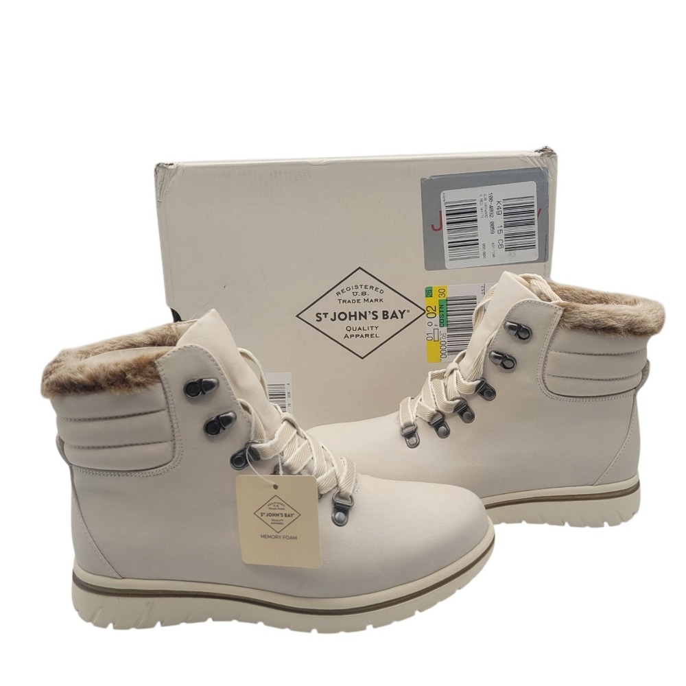 NEW St. John's Bay Women's SJB Hayward White Boots Size 8‎ Medium | Memory Foam